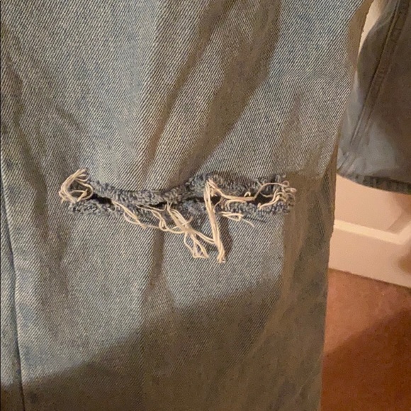 Distressed Denim Blue Jeans - Picture 3 of 5